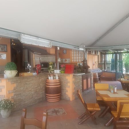 גוריציה Albergo Isonzo מראה חיצוני תמונה